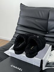 Chanel 24B new furry black&white slippers - 3