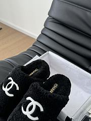 Chanel 24B new furry black&white slippers - 2