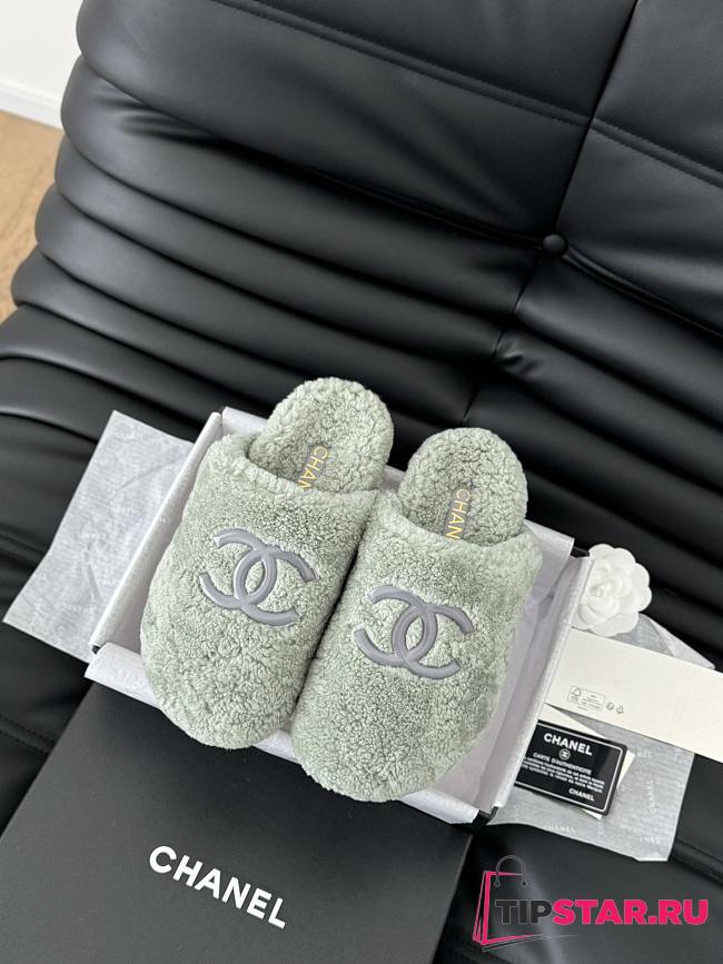 Chanel 24B new furry butter grey slippers - 1