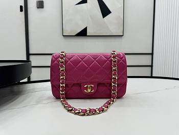 Chanel Patent Leather Shell Bag Dark Pink 22x17×6cm