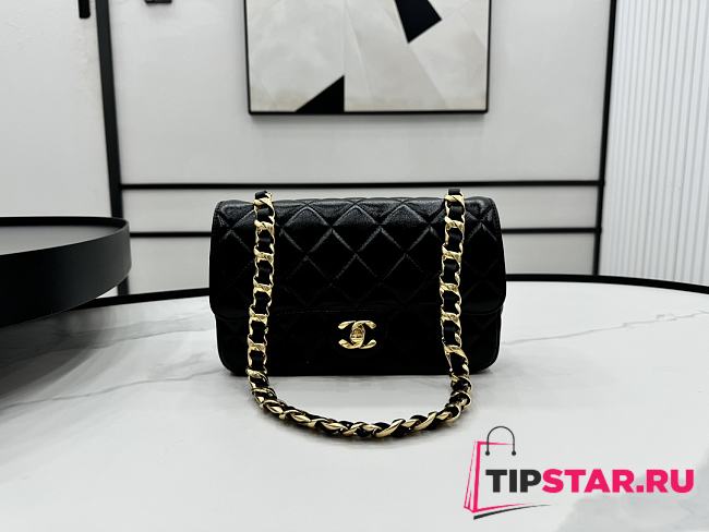 Chanel Patent Leather Shell Bag Black 22x17×6cm - 1