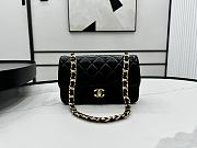 Chanel Patent Leather Shell Bag Black 22x17×6cm - 1