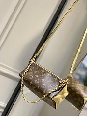 LV M11672 Bloom Pouch Yellow Handbag 22.5 x 13 x 13 cm - 1