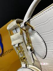 LV 24 New Crocodile Pattern Onthego White East West 25*20CM - 5