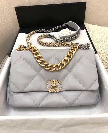 Chanel 21A Flap Grey Bag 26x16x9cm