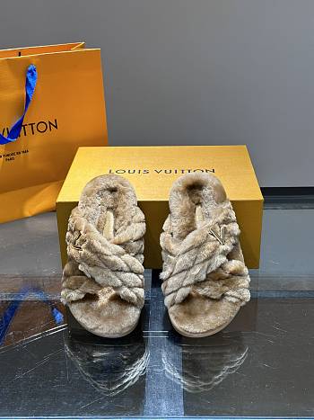 LV Lvjia women's wool slippers