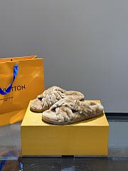 LV Lvjia women's wool slippers - 4