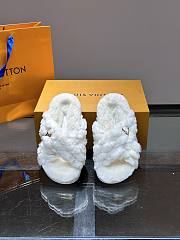 LV Lvjia women's wool white slippers - 1