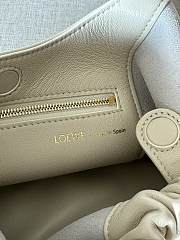 LOEWE SMALL CREAM WHITE NAPA SLEEVE 29*10.5*24CM - 4