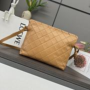 LOEWE Medium Pleated Nappa Flamenco Clutch 30*24.5*10.5cm - 3