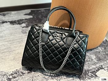 Chanel Black Quilted Leather 32x24cm