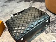 Chanel Black Quilted Leather 32x24cm - 2