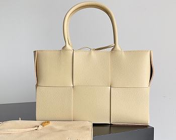 BV Bottega Veneta Beige Tote Three Grid 30X20x11.5cm