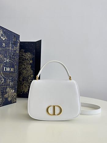 Dior Medium 30 Montaigne Avenue Top Handle Bag 19 x 12 x 8 cm