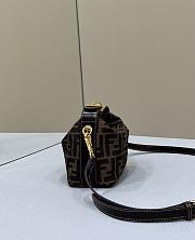 Fendi Classic Monogram 15×9×13cm - 4