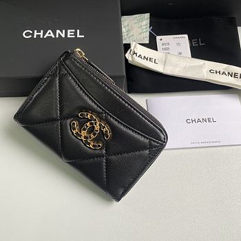 CHANEL 7-shaped large square single-pull card black bag 12*7.5*2.5cm