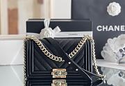 Chanel Chick Black V Pattern Bag 25x14.5x8cm - 1