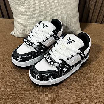 LV Style Small Fat Ding Bread Black Shoes