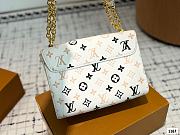 LV Twist White Chain Bag 23x16cm - 3