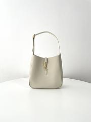 YSL Soft hobo retro cream white 23x22x8.5cm - 1