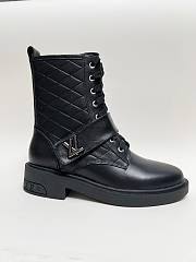 LV Capucines logo black boots - 1