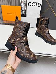 LV Capucines logo brown boots - 5