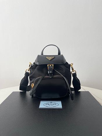 Prada Recycled Nylon and Shiny Leather Shoulder Bag 18×15×11cm