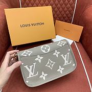 LV Elephant Grey Baguette Bag 24 x 15 x 9cm - 3