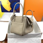 Hermes lindy clemenc TC leather TO holy grail dove grey silver buckle bag 26cm  - 6