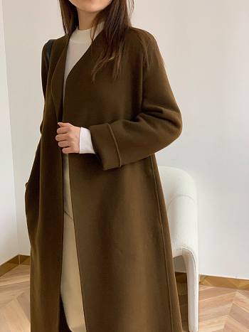 Virgin wool lace-up coat