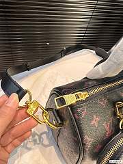 LV Pillow Keep Hand-held Single Shoulder Crossbody Bag 25x 14cm - 6