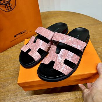 Hermes pink crocodile leather shoes