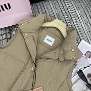 Miu Miu stand-up collar down beige vest jacket - 6