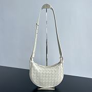 BV Gemelli half-moon white crossbody bag 26x15x8 - 1