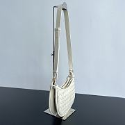 BV Gemelli half-moon white crossbody bag 26x15x8 - 5