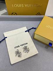 LV  flower earrings - 3