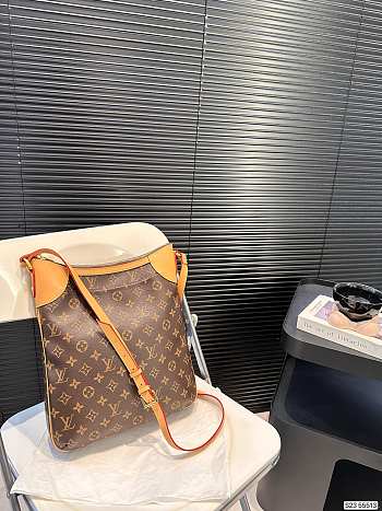 LV Large Bag 29.5X34CM