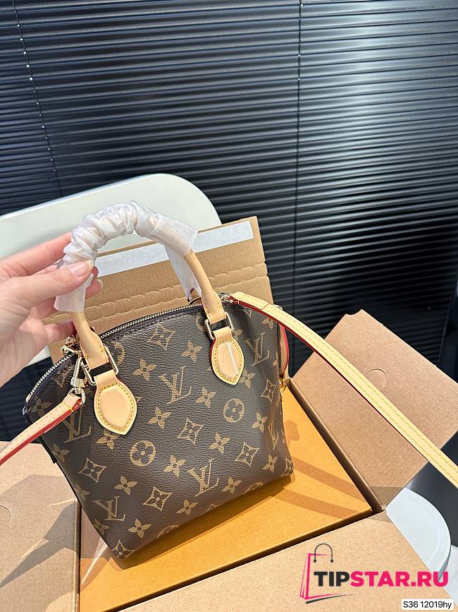 LV Lockit Handbag Monogram Bag 17x18cm - 1