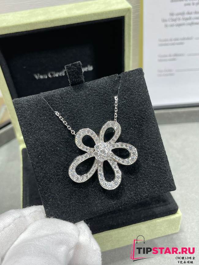 VCA full diamond flower necklace, breaking the classic four-leaf clover - 1