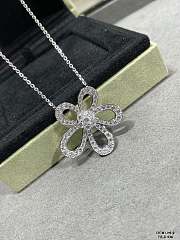 VCA full diamond flower necklace, breaking the classic four-leaf clover - 6