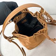 Prada nylon bucket bag Re-Edition1978 brown bag 19.5x15.5x10cm - 4