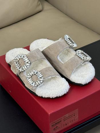 Roger Vivier Diamond Buckle Wool Beige Slippers 