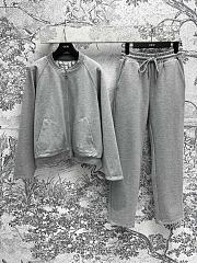 Set Dior classic D monogram sweater + drawstring casual pants - 1