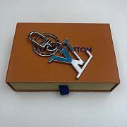  LV GRADIENT KEYCHAIN - 6