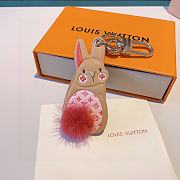 LV bunny keychain mink fur bunny tail - 1