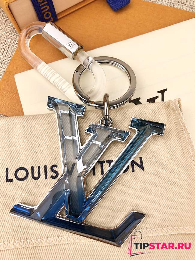 LV  Plexi bag charm enlarges the classic keychain - 1