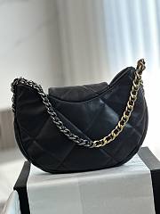 Chanel Hobo Underarm Dumpling Bag 30x21x7.5cm - 4