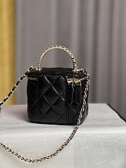 Chanel flash diamond Ohanel rhinestone handle small box bag 7*11*8.5cm - 3