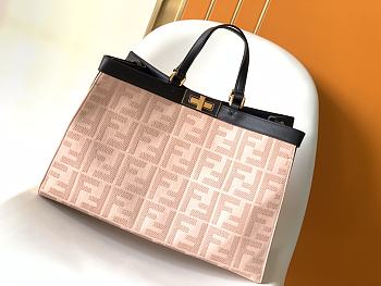 Fendi's latest double FF monogram peekaboo X-tote light pink 41-15.5-36cm