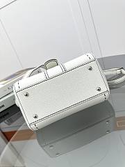 Belgian Delvaux White Leather Handle Bag 20x16x10cm - 6